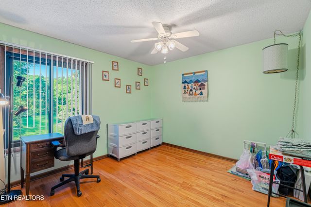 11482 Couch Mill Rd, Knoxville, TN 37931