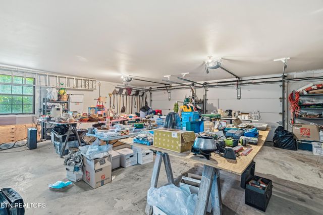 11482 Couch Mill Rd, Knoxville, TN 37931