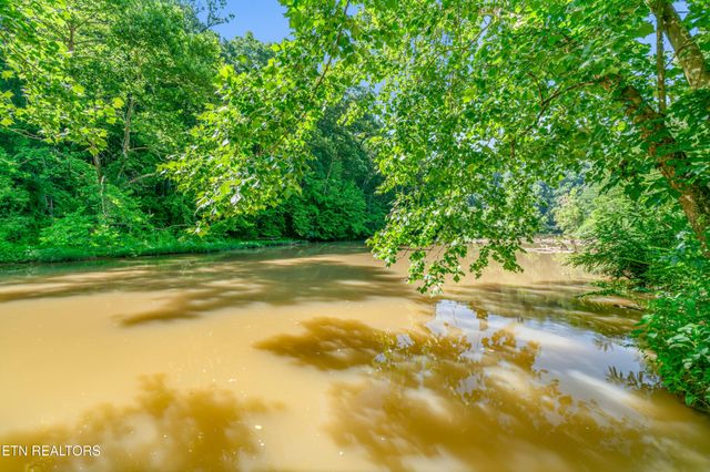 11482 Couch Mill Rd, Knoxville, TN 37931