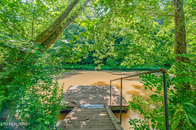 11482 Couch Mill Rd, Knoxville, TN 37931