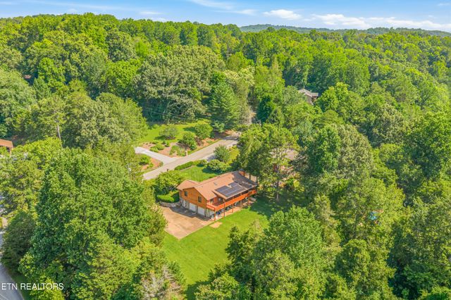 11482 Couch Mill Rd, Knoxville, TN 37931
