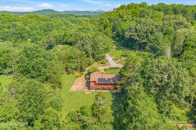 11482 Couch Mill Rd, Knoxville, TN 37931