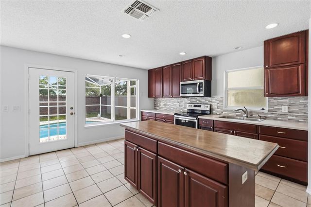 1271 SANDESTIN WAY, Orlando, FL 32824