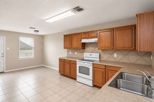 7652 Sienna Ridge Lane, Fort Worth, TX 76131