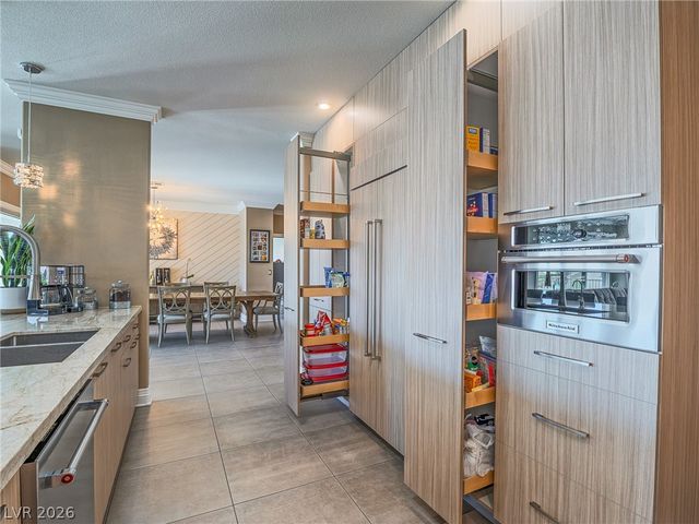 1999 Oliver Springs Street, Henderson, NV 89052