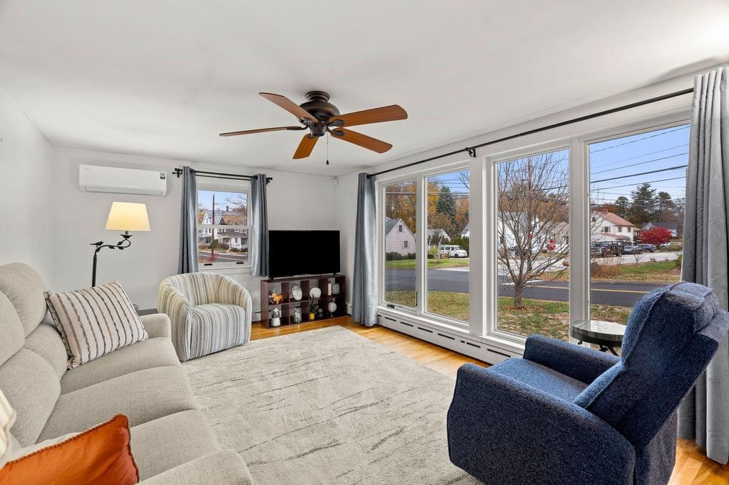 27 Fifield Street, Nashua, NH 03060