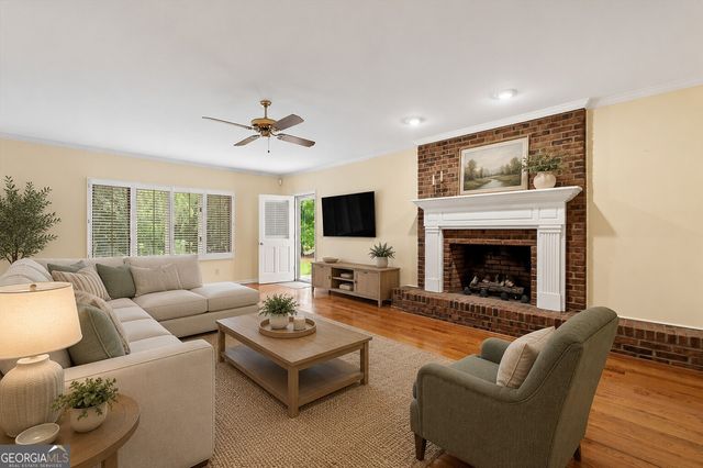 136 S Ole Hickory Trail, Carrollton, GA 30117