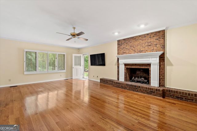 136 S Ole Hickory Trail, Carrollton, GA 30117