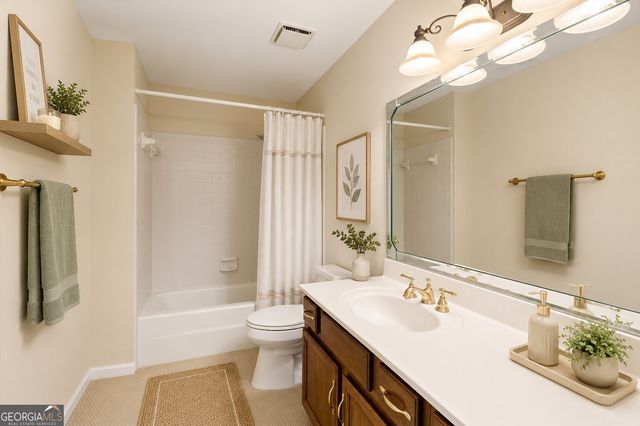 136 S Ole Hickory Trail, Carrollton, GA 30117