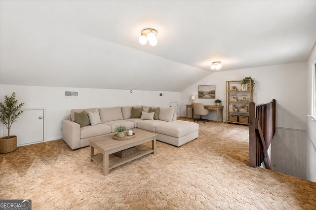 136 S Ole Hickory Trail, Carrollton, GA 30117