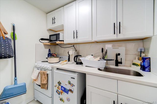 1256 North Avenue 17, Beacon, NY 12508