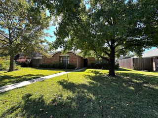2318 Springfield Lane, Rowlett, TX 75088