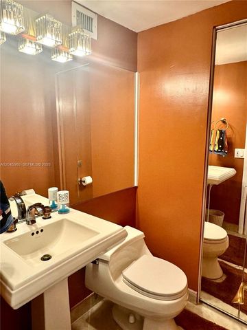 400 N Surf Road RGB, Hollywood, FL 33019