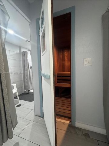 400 N Surf Road RGB, Hollywood, FL 33019