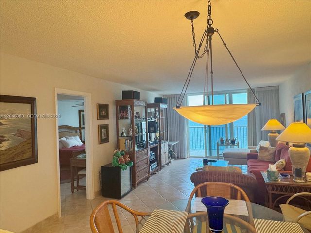 400 N Surf Road RGB, Hollywood, FL 33019