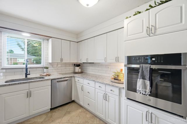 205 Parker Drive, Springboro, OH 45066