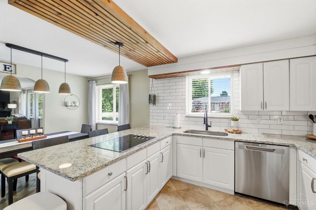 205 Parker Drive, Springboro, OH 45066
