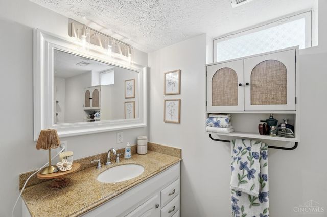 205 Parker Drive, Springboro, OH 45066