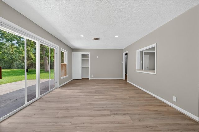 6610 Steinman Street, Baytown, TX 77520