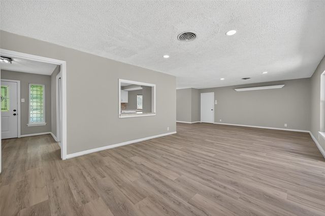 6610 Steinman Street, Baytown, TX 77520