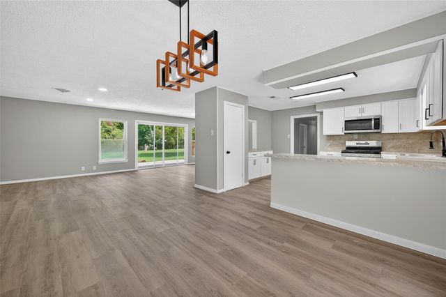 6610 Steinman Street, Baytown, TX 77520