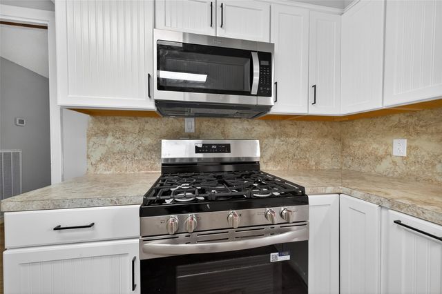 6610 Steinman Street, Baytown, TX 77520