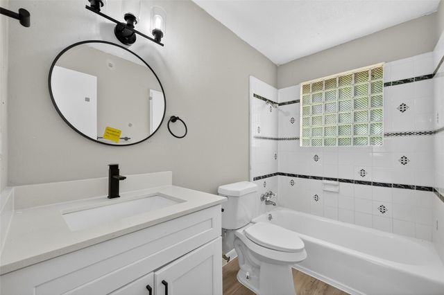 6610 Steinman Street, Baytown, TX 77520