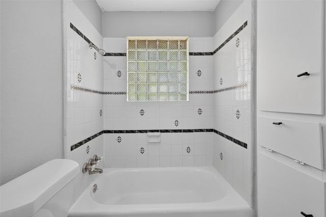 6610 Steinman Street, Baytown, TX 77520