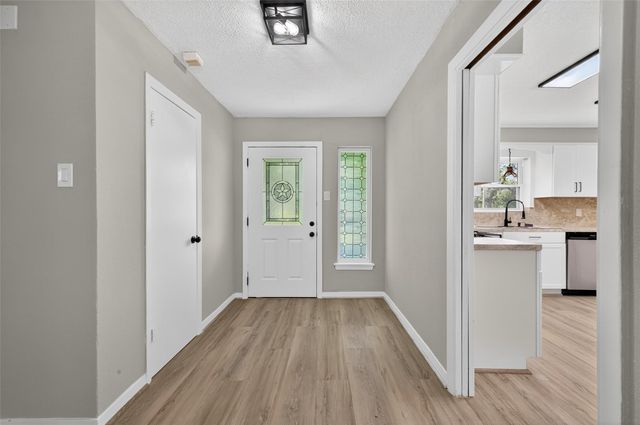 6610 Steinman Street, Baytown, TX 77520