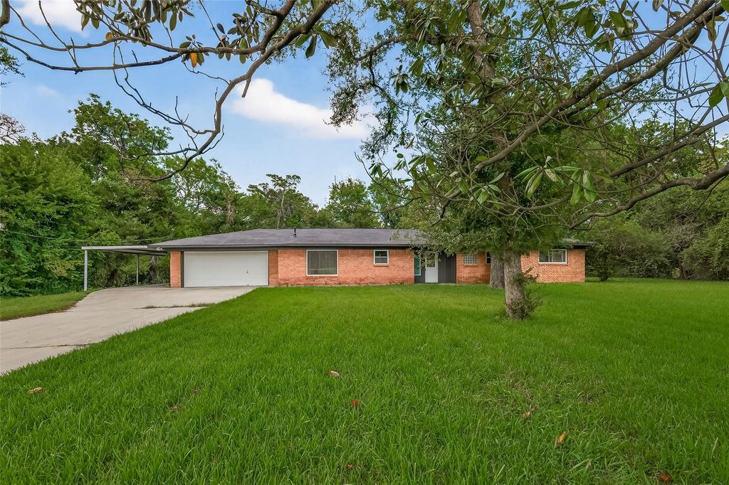 6610 Steinman Street, Baytown, TX 77520
