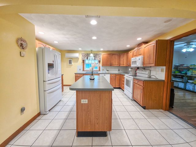 130 Saint Claire St, Braintree, MA 02184