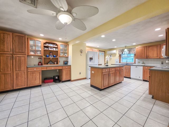 130 Saint Claire St, Braintree, MA 02184