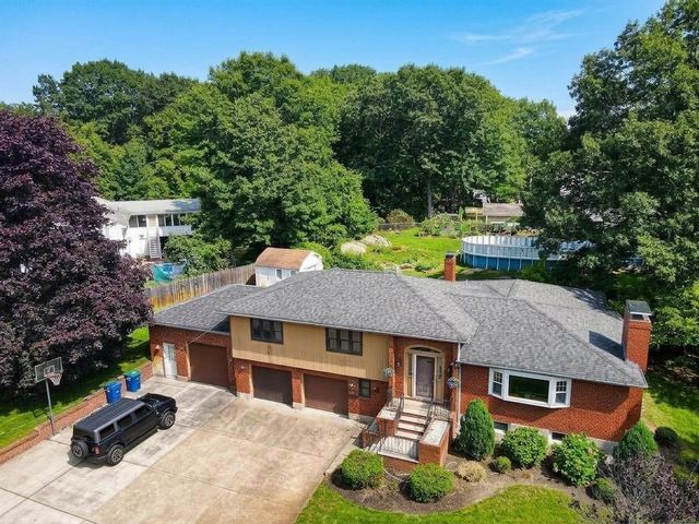 130 Saint Claire St, Braintree, MA 02184