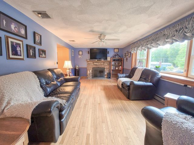 130 Saint Claire St, Braintree, MA 02184