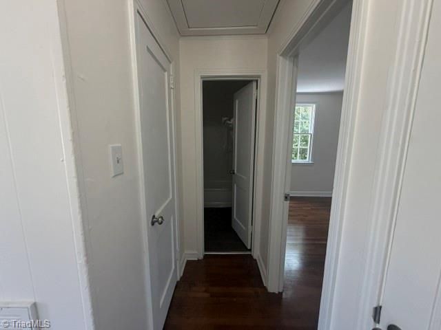 1048 E Clemmonsville Road, Winston-salem, NC 27127