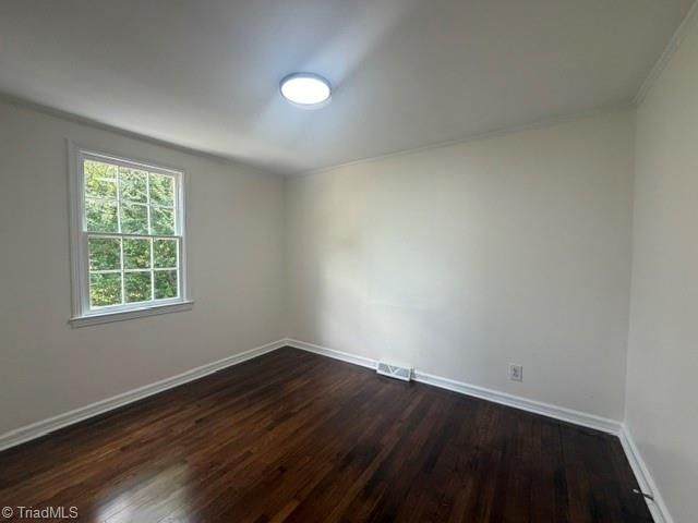 1048 E Clemmonsville Road, Winston-salem, NC 27127