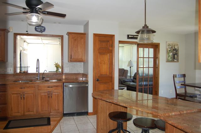 218 W 700 N, Valparaiso, IN 46385