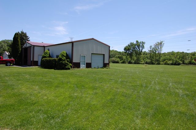 218 W 700 N, Valparaiso, IN 46385