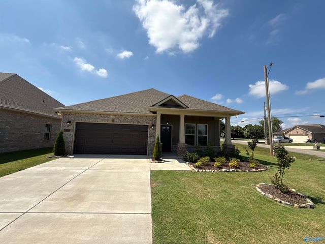 24008 Quints Drive, Athens, AL 35613
