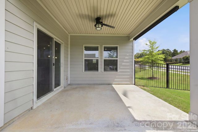 5281 Turtle Creek Drive, Denver, NC 28037