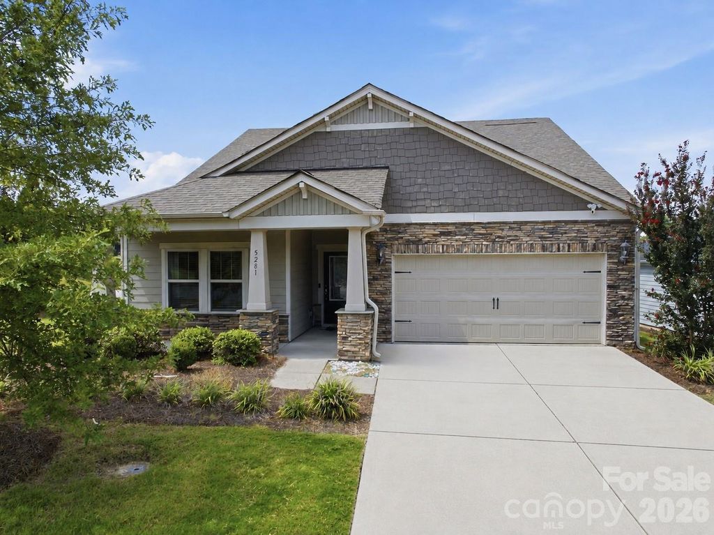 5281 Turtle Creek Drive, Denver, NC 28037