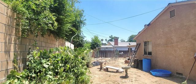 2570 W 6th Street, San Bernardino, CA 92410