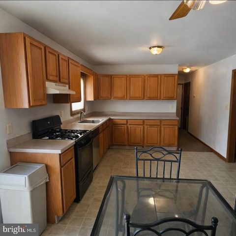 691 FAVA DR, Vineland, NJ 08360