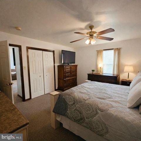 691 FAVA DR, Vineland, NJ 08360