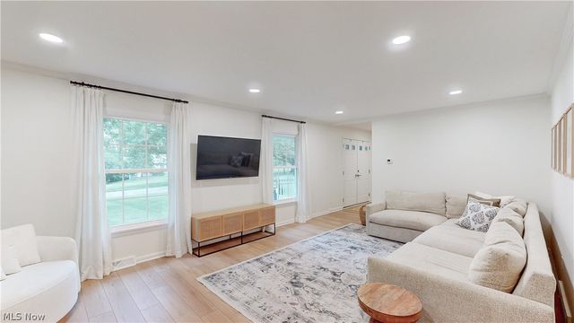 110 Atterbury Boulevard, Hudson, OH 44236