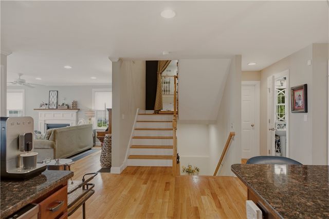 11 King Philip Avenue, Bristol, RI 02809
