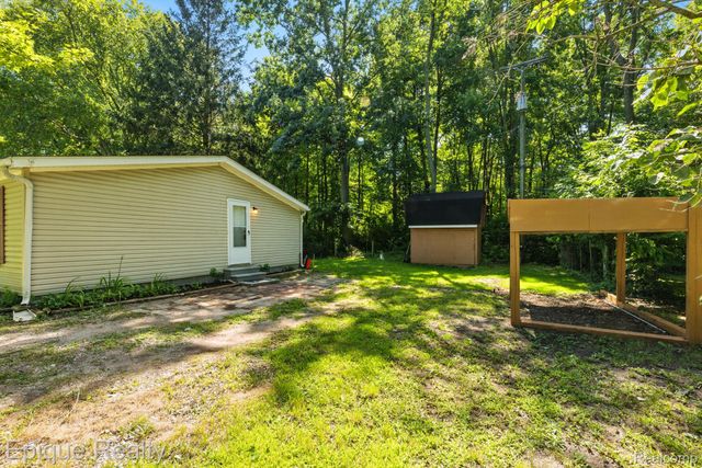 3831 Beech Street, Fort Gratiot Charter Township, MI 48059