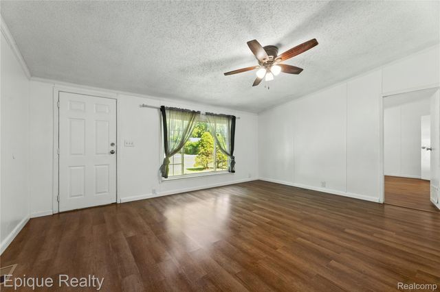 3831 Beech Street, Fort Gratiot Charter Township, MI 48059