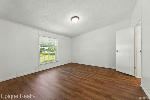 3831 Beech Street, Fort Gratiot Charter Township, MI 48059