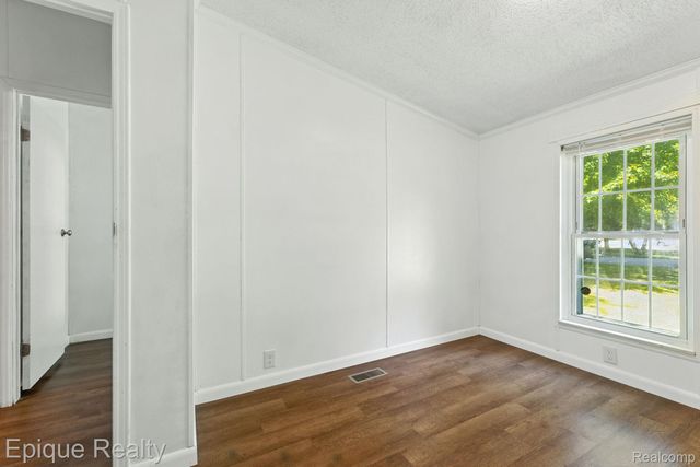 3831 Beech Street, Fort Gratiot Charter Township, MI 48059